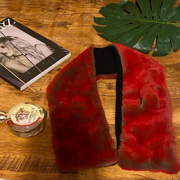 COPY - Parkhurst red & grey faux fur crossover scarf made in Canada NWOT - Picture 6 of 8